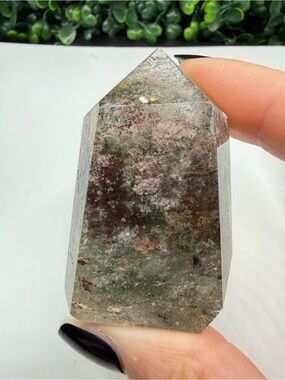 Colorful Garden (Lodolite) Quartz Tower